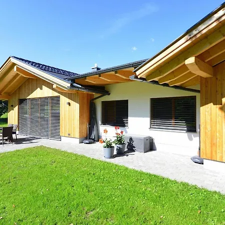 Strohschneider Tatil Evi *